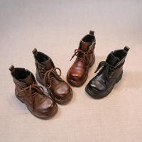 Botas cortas de cuero antideslizantes para niñas, zapatos versátiles de suela gruesa suave, estilo coreano, a la moda, otoño e invierno, 2024 - details 1