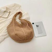 Bolso de hombro tejido de Color liso para mujer, bolso de malla de ganchillo suave con agujeros, bolso tejido informal versátil de gran capacidad para verano - details 4