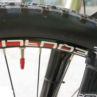 Protector de válvula para bicicleta, tapa de válvula de neumático Universal a prueba de polvo, tapa de válvula de neumático de rueda, tapa de válvula de neumático de bicicleta, tapas de válvula de aire para bicicleta - details 15