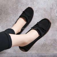 Los zapatos deportivos informales de tacón bajo con borlas y fondo plano de nuevo diseño son zapatos deportivos de gamuza de cuero suaves, modernos y de alta calidad para mujer - details 2
