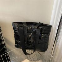 Bolsos de mano a la moda para mujer, bolso de compras acolchado de algodón de gran capacidad, bolso portátil con rombos, acolchado, sólido para viajes de ocio - details 1