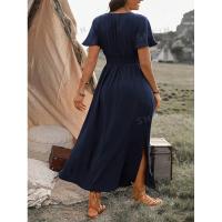 Vestido largo de verano 2024 de color sólido con cuello en V, manga acampanada, cintura elástica, adelgazante y con abertura. - details 16