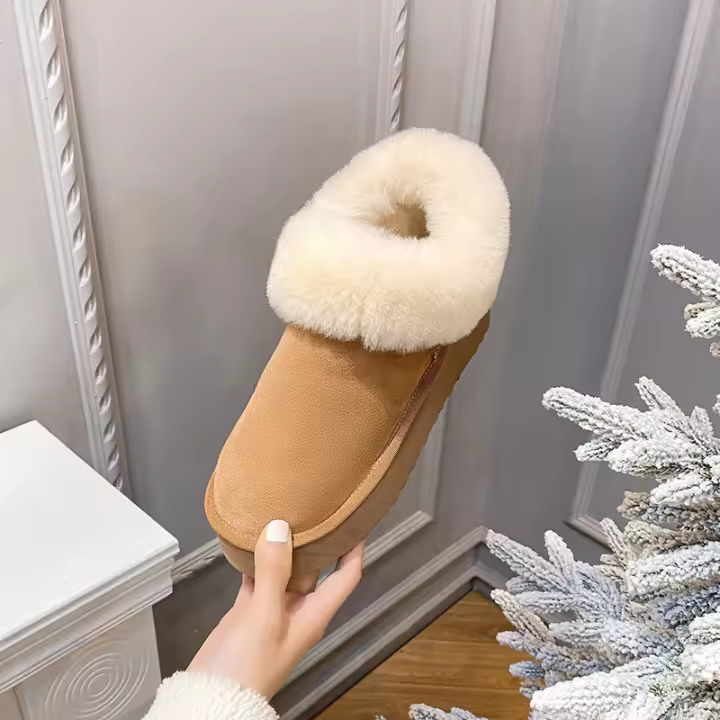 Botas de nieve bajas con suela gruesa integrada de piel de oveja y pelo - 1