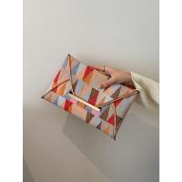 Glovento - Bolsos para Mujer Cuadrados, Estampado Geométrico, Decoración Metálica, Moderno y Elegante - details 3