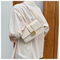 Bolso para axilas para viajes diarios, color negro/beige, moda retro, cadena elegante, cuadrado pequeño, forro de poliéster, cierre giratorio, solo lavado a mano, con mujer - details 2