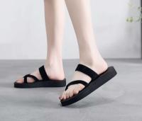 Zapatillas de mujer a la moda, zapatos ligeros y frescos para exteriores, chanclas planas antideslizantes negras, sandalias básicas para el hogar - details 1