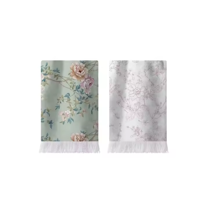 Conjunto paño toalla multiusos estampado floral. Juego de dos unidades. Algodón rizo en la parte posterior y acabado en flecos. Suaves y absorbentes. - 1