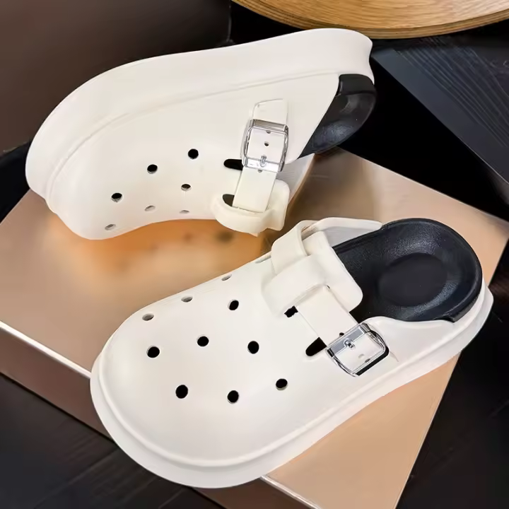 Nuevo agujero de verano zapatos niñas EVA desgaste bolsa de pie no apestoso cabeza media red de arrastre rojo moda versátil zapatillas - 1