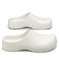 Nuevos zapatos de trabajo negros desnudos para hombres, zuecos impermeables para chef, ligeros de EVA de bajo precio de China - details 2