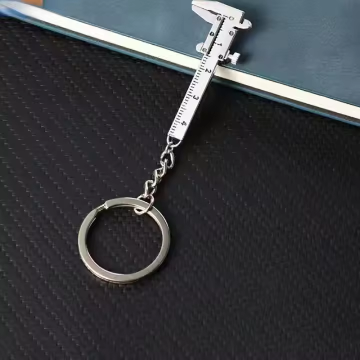 Llavero Multifuncional Portátil Mini Herramienta de Bolsillo para Acampar EDC Deportes y Exteriores - 1