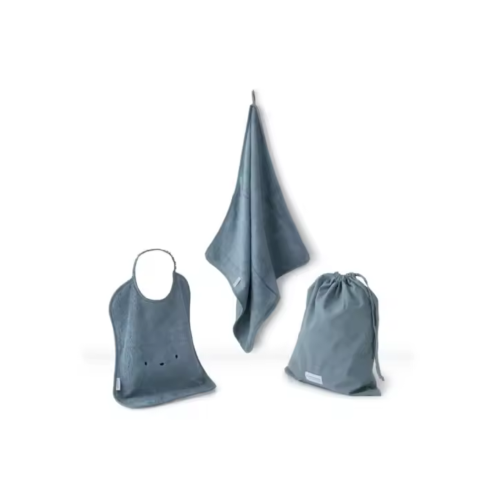 Set guardería Toalla + Babero + Bolsa azul Bamboom. - 1