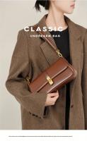 Bolso baguette elegante para mujer - Bolso bandolera desmontable elegante con cierre en tono dorado, marrón/negro, versátil para uso diario, accesorio elegante, artesanía de alta calidad - details 0