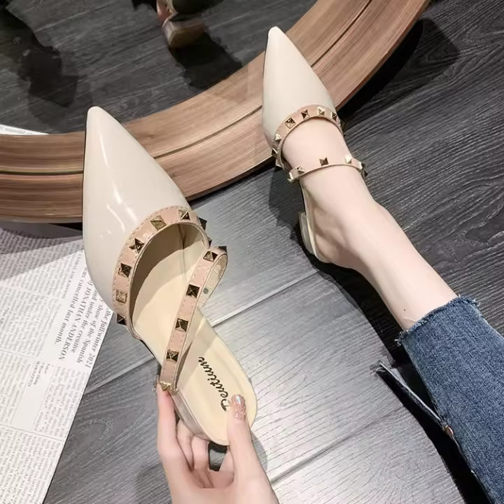 Bolsa de mujer cabeza media zapatillas 2025 verano nuevo tacón bajo francés tacón grueso zapatillas frescas casual falda de hadas zapatos - 1