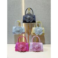 Bolso Messenger de Cuadrado Pequeño con Cadena de Flor Rosa de Diamantes de Imitación Brillantes - details 4