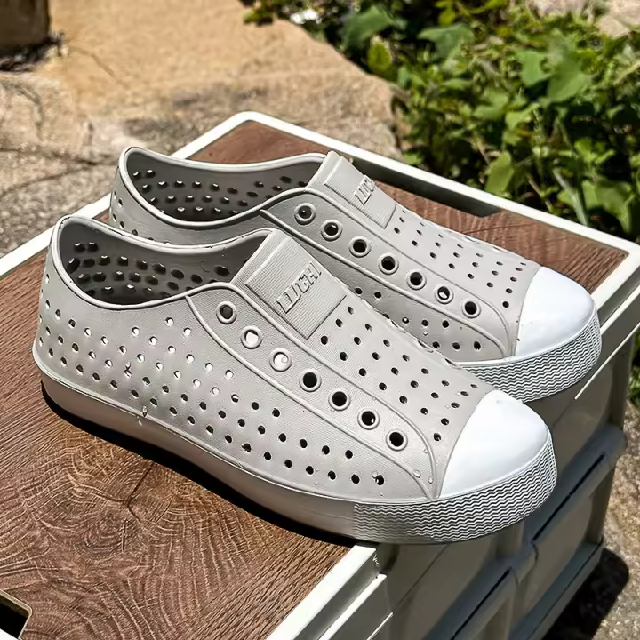 Agujero zapatos de los hombres de la pareja de playa de plástico sandalias transpirables envueltas en los pies antideslizante vadear zapatos de lluvia de suela suave de alta elasticidad - 1