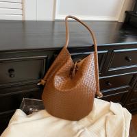 Bolso de Hombro Tejido a Grande Capacidad Moda Crecida 2025 Primavera Nuevo Bolso Deportivo y al Aire Libre - details 4