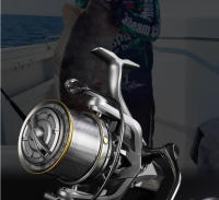 Carrete de Pesca de Alta Velocidad Serie 8000-14000 con Rueda de Fundición Larga Ultraligera de Aleación de Aluminio 17+1 Soporte de Bobina 4.8:1 - details 0