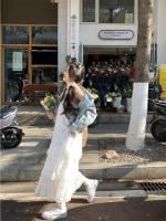 Lindo vestido de tirantes francés blanco de aspecto juvenil falda larga de pastel suelta pequeña para vacaciones de verano para mujer - details 7