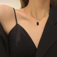 Colgante Cuadrado Minimalista de Acero Inoxidable Joyería Vintage de Oro para Mujeres - details 11