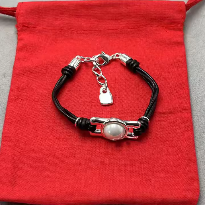 UNOde50 2025 Nueva joyería española de moda, accesorios de lujo para fiestas de mujeres; Accesorios exquisitos; Regalos de pulsera de alta calidad 33 - 1