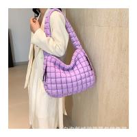 Bolso de hombro tipo bandolera con diseño de nubes plisadas para mujer, bolso de mano de gran capacidad con doble cara y doble tirón - details 41