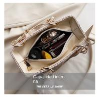 Bolso Cruzado de Moda para Mujer de Alta Gama Primavera-Verano 2025 Bolso de Lana Tendency para Princesa Diana - details 7