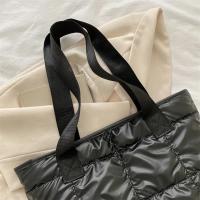 Bolsos de mano a la moda para mujer, bolso de compras acolchado de algodón de gran capacidad, bolso portátil con rombos, acolchado, sólido para viajes de ocio - details 7
