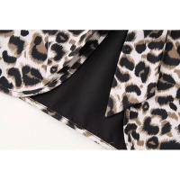 TRAFZA Conjunto de 2 piezas para mujer, pantalones largos con cremallera, traje informal suelto elegante vintage con estampado de leopardo sin mangas con cuello en V - details 11