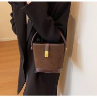 Bolso de Mujer de Gran Capacidad Bolso Cuadrado Mate, Sentido de Alta Gama, Bolso Portátil para las Axilas - details 28