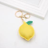 Precioso llavero de cuero PU con forma de limón, colgador de cuero PU con dibujos de frutas, llavero de coche, colgante de bolso de moda para mujer - details 5