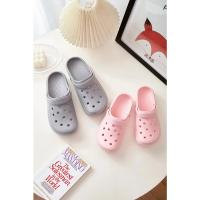 Zuecos de mujer, zapatillas de verano, zapatos ligeros de EVA suaves para el hogar, sandalias de caramelo para niñas, zapatos de playa antideslizantes, calzado para jardín de suela gruesa - details 2