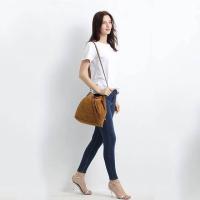 AFKOMST Bolsos tipo cubo de cuero Bolso cruzado con cordón para mujer Bolsos medianos y hobo con 2 correas para el hombro Mochila de lujo de alta gama - details 7