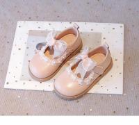 Zapatos de cuero para niñas pequeñas, zapatos planos de princesa para fiesta de boda, pajarita de encaje Mary Jane con cuentas, zapatos planos de primavera 2025 para niños, novedad - details 9