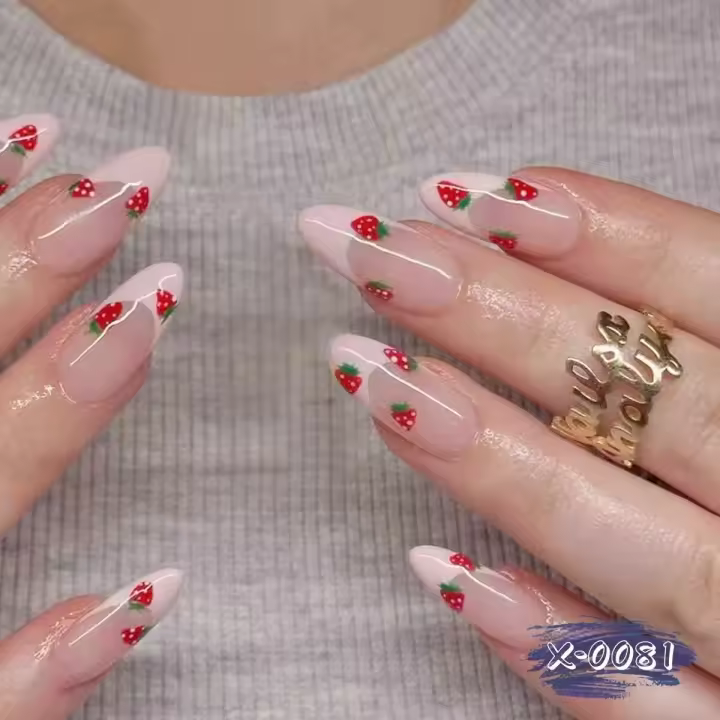 24 piezas de fresa vintage para niña, decoración romántica Ence Blanco, parches de uñas postizas desmontables, almendra en relieve - 1