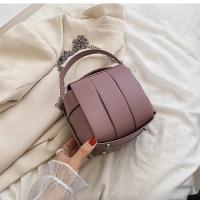 Bolso pequeño con diseño de interés especial de celebridades de Internet, novedad de verano para mujer, bolso bandolera con cadena versátil a la moda, bolso de mano de alta sensación - details 24