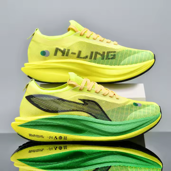 Verano nuevos zapatos de malla transpirable zapatillas de deporte para hombres y mujeres zapatos casuales - 1