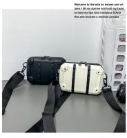 Bolso de remache personalizado para hombres de moda, popular bolso cuadrado pequeño blanco fresco, bolso de mensajero de hombro para mujeres de moda. - details 33
