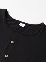 Camiseta deportiva informal de manga corta de verano para hombre, con costuras tricolores y cuello en V con muescas, estilo Henry - details 13