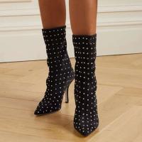 Logo invierno negro lujo tacones altos zapatos diamante puntiagudos botines mujeres - details 0
