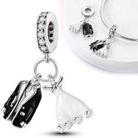Pulsera negra con dijes plateados, cuentas dobles y vestido de novia blanco para hacer joyas - details 1