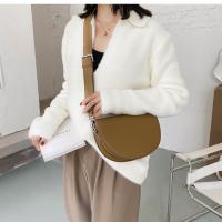 Bolso Pequeño Bolso De Mujer 2025 Primavera Nueva Moda Correa De Hombro Ancha Bolso De Sillín Cruzado De Un Solo Hombro - details 1