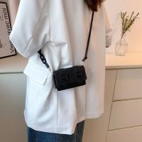 Mini bolso de mensajero pequeño con hebilla de cinturón Retro para mujer, bolso de hombro cuadrado con cadena ligera de cuero PU - details 22