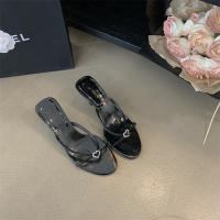 Nuevo diseño de nicho temperamento elegante amor diamantes de imitación tacón alto punta abierta tacón fino zapatillas geniales sandalias romanas - details 7