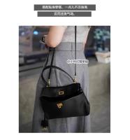 Bolso de las mujeres nuevo hombro axilas bolso casual viajero bolso de cuero genuino Kelly bolso de mano - details 0
