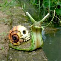 Escultura de Calavera de Caracol Decoración Gótica Estatua de Caracol para Jardín Figura de Halloween Adorno de Escritorio Artesanía de Resina DIY - details 2