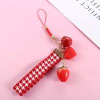 Joyería roja de fruta para mujer, dijes para llave de coche, regalo para amigo, llavero de corazón de fresa, colgante para mochila, Accesorios para llaveros - details 2