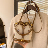 Nuevo bolso casual de moda de oso de alta gama, bolso de cubo portátil, bolso de mensajero de hombro. - details 10