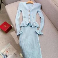 YuooMuoo marca de moda de una sola pieza de punto Maxi mujeres elegante con cuello en V con volantes cintura delgada ceñido al cuerpo Vestido de fiesta - details 0