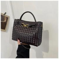 Bolso de hombro popular bolso de diseñador de cuero clásico bolso cruzado de mujer elegante - details 6