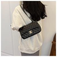 Bolso cuadrado pequeño informal, bolso de mensajero de cadena, nueva moda, bolso de hombro de diamantes. - details 10